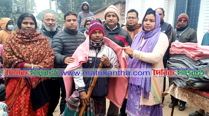  রাজবাড়ী সদরের শ্রীপুরে রাফি ফাউন্ডেশনের উদ্যোগে শীতার্তদের মাঝে কম্বল বিতরণ